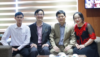 Giám đốc Marketing và Quan hệ quốc tế Trung tâm Y tế Mahkota (Malaysia) thăm và làm việc tại Bệnh viện Quang Khởi