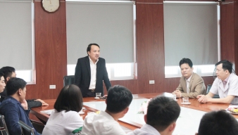 Giám đốc Sở Y tế Nghệ An, PGS.TS Dương Đình Chỉnh, thăm và chúc tết tập thể cán bộ nhân viên Bệnh viện Quang Khởi