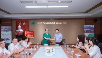 VIỆN SỨC KHỎE NGHỀ NGHIỆP & MÔI TRƯỜNG BỘ Y TẾ VÀ BỆNH VIỆN QUANG KHỞI KÝ BIÊN BẢN GHI NHỚ HỢP TÁC TRONG LĨNH VỰC CHUYÊN MÔN