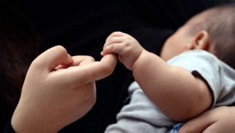 Chị em làm việc nặng, ca đêm dễ bị vô sinh